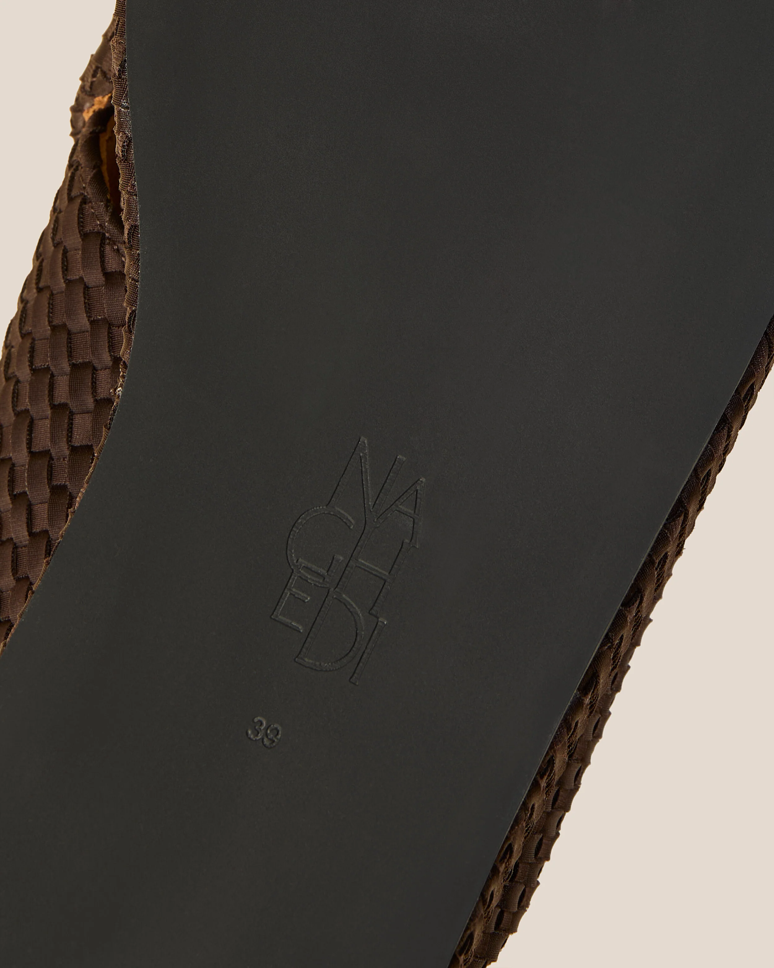 Laguna Platform | Chocolate - Image 4